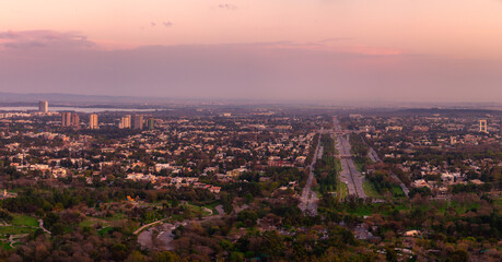 Fototapeta na wymiar sunset islamabad skyline cityscape view from daman e koh margalla hills