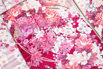お振袖の衽部分　桜柄のお祝い着