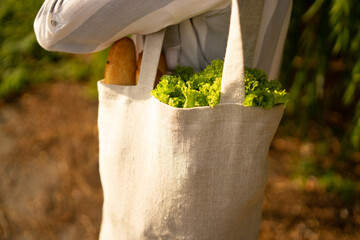 Close up a shopping bag 