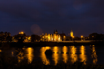 Fototapeta premium city castle and downtown Dessau by night