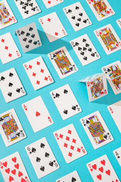 Playing cards/ solitaire