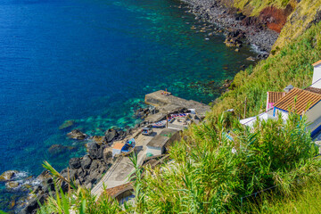 Obraz premium Viewpoint Ponta do Sossego, Sao Miguel Island, Azores, Portugal. View of mountain and the ocean. Nordeste
