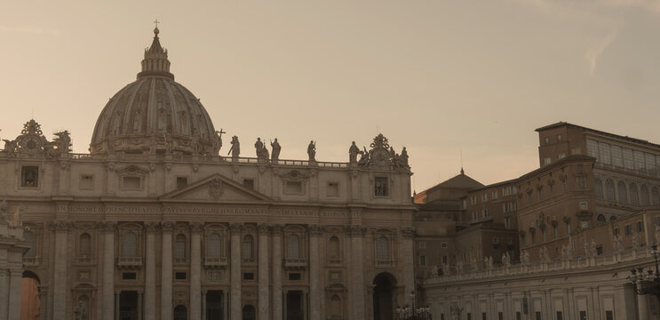Vatican city / Rome .