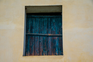 Obraz na płótnie Canvas barn window