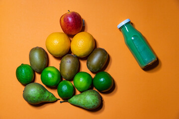 smoothie zielone - piramida zdrowia i smaku - obrazy, fototapety, plakaty
