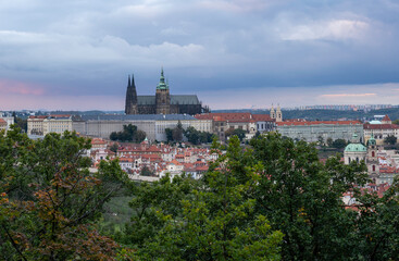 Obraz premium Prague Castle and St. Vitus Cathedral in the center of Prague at sunset