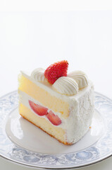 皿の上のショートケーキ
