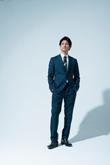 仕事をするビジネスマン