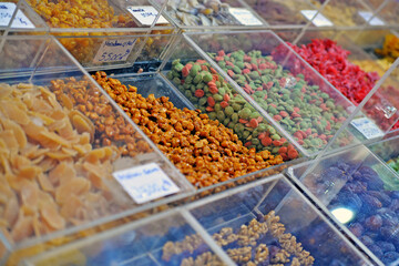 dried fruits and vegetables at the market