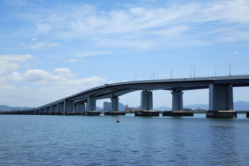 Fototapeta na wymiar 琵琶湖大橋