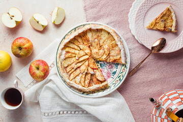 apple pie with cinnamon
