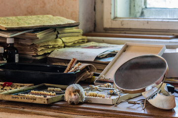 many objects on a table from a dental technician