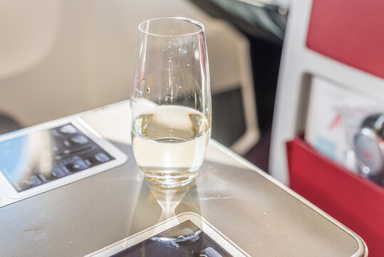Business class welcome drink image