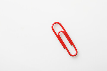 赤いクリップ