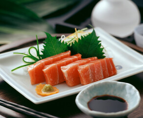 まぐろ中トロ刺身