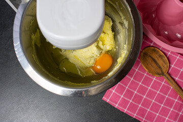 Preparation of a marble cake