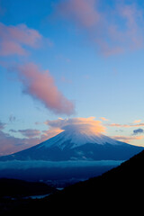 Fototapeta premium 暮れ行く富士山
