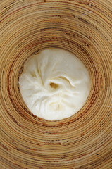 器に入れた中華肉まんじゅうの俯瞰