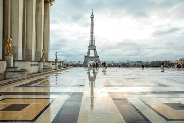 paris eiffel tower from trocadero