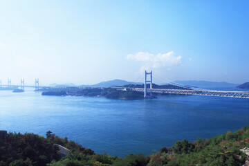 Fototapeta premium 鷲羽山から望む瀬戸大橋