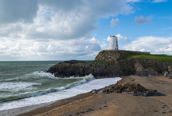 Fototapeta na wymiar lighthouse on the coast