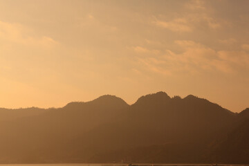 フェリーから見る宮島