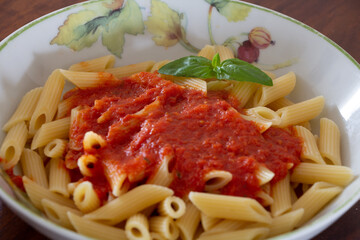 Penne al pomodoro e basilico