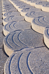 堤防にあるコンクリート製の石段