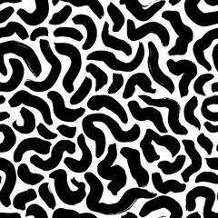 Curly waves hand drawn seamless pattern. Ink brush grunge vector texture. Black wavy lines on white background. Paint brushstrokes freehand drawing. Abstract wrapping paper, textile monochrome design.