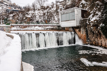 Dam on Bentbasa in winter