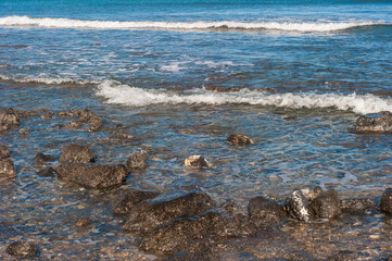 Strand mit Vulkangestein am Cap d’Agde