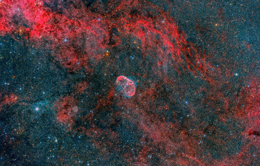 Crescent Nebula NGC 6888 and planetary Nebula PN G75.5+1.7