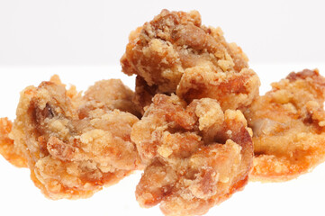 白バックにフライドチキン