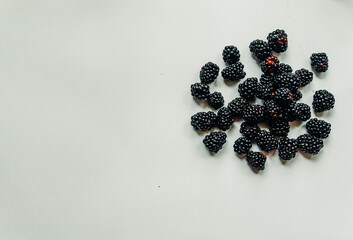  blackberries berries vitamins for a healthy diet summer antioxidants