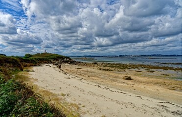 Plage de l’Ile Blanche sur L’ile Callot, Carantec, Finistère, Bretagne, France
