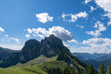 Fototapeta premium Aggenstein in den Allgäuer Alpen