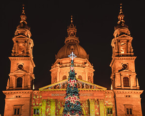 Fototapeta na wymiar The St. Stephen Basilica in Christmas