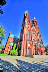 Fototapeta na wymiar Kościół pw. Matki Bożej Pocieszenia w Żyrardowie 