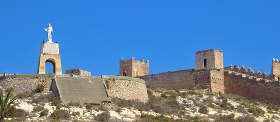 Fototapeta na wymiar Muralla de Jairán y Cerro de San Cristóbal, Almería