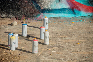 bombes de peinture pour graffitis