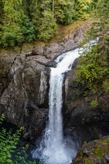 Fototapeta na wymiar Elk Falls on the Campbell River in British Columbia, Canada. 
