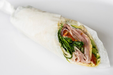 ham and vegetables roll
