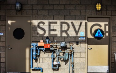 Service - Pipes and gauges 