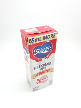 Selecta full cream milk in Manila, Philippines