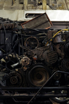 Metal mechanism of car engine