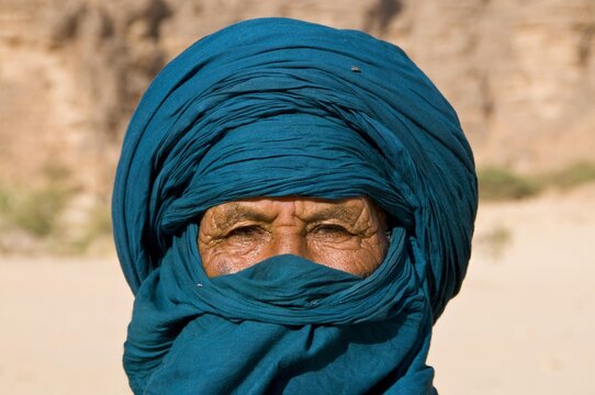 Portrait of a Tuareg man, Essendilene, Algeria, Africa