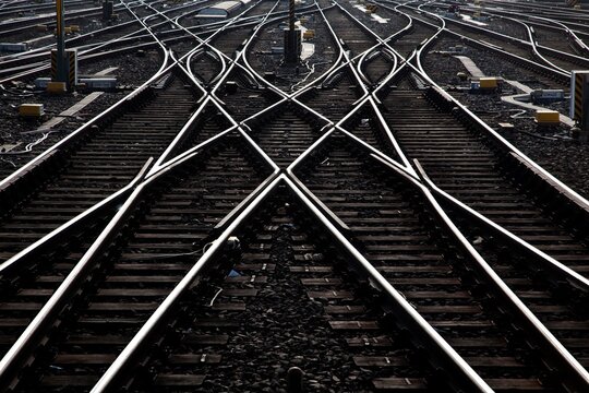 Railway tracks and switches or turnouts of the Deutsche Bahn AG at Frankfurter Hauptbahnhof, Frankfurt's main railway station, Frankfurt am Main, Hesse, Germany, Europe *** IMPORTANT: Restriction: Book Cover, worldwide, perpetual ***