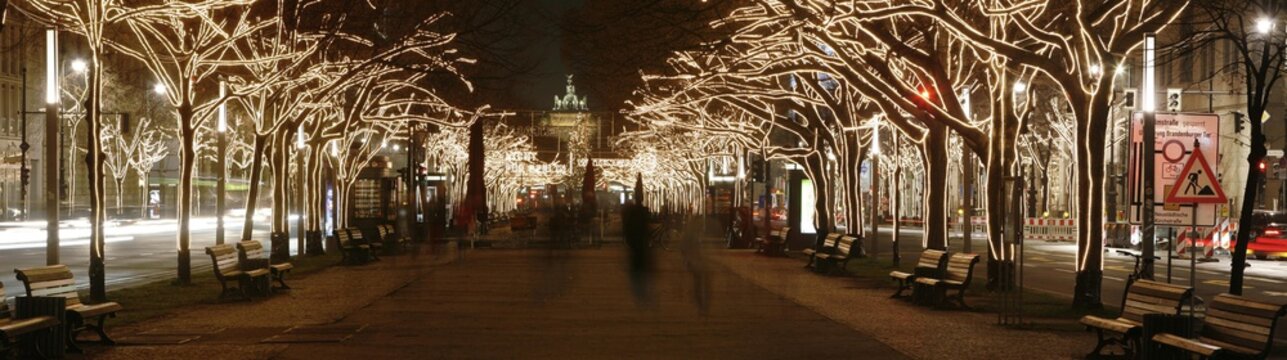 Christmas decorations and the Brandenburg Gate, Unter den Linden, Berlin, Germany, Europe