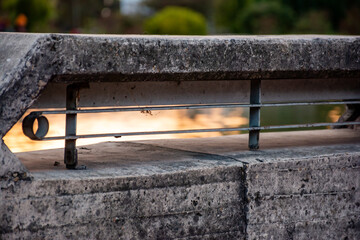 concreto en el atardecer