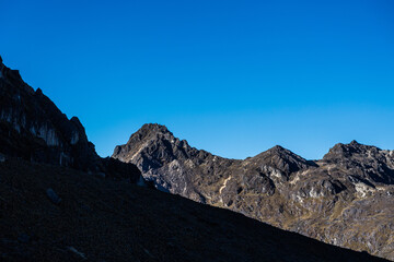 Paisaje de contraste en los andes
